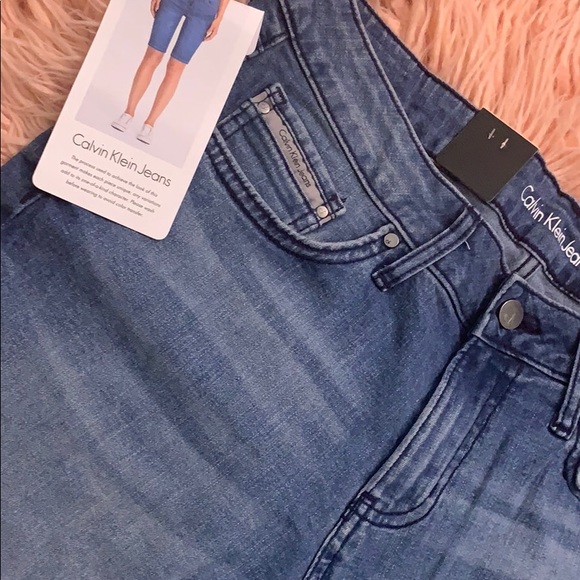 Shorts - Picture 4 of 4